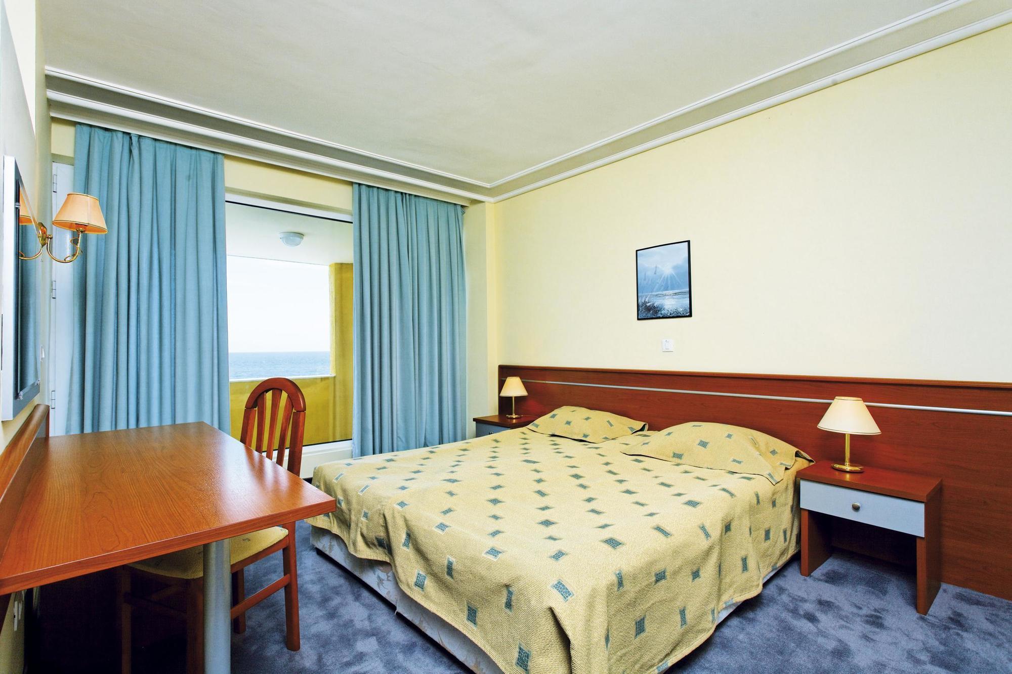 Marina Hotel, Sunny Day Varna Extérieur photo